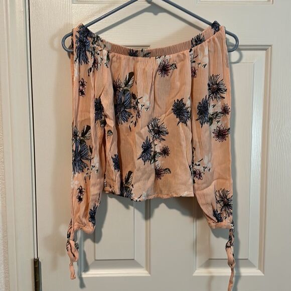 Pink floral open arm crop top - Picture 6 of 6